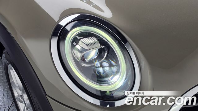 Mini Cooper 2019 — photo 8