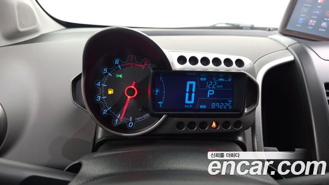 Chevrolet Korea Aveo 2013 — photo 11