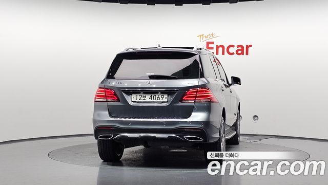 Mercedes-Benz GLE-Class 2018 — photo 4