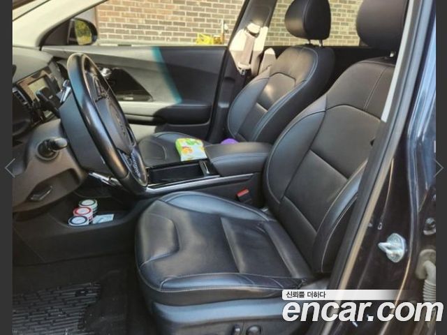 Kia Niro 2019 — photo 8