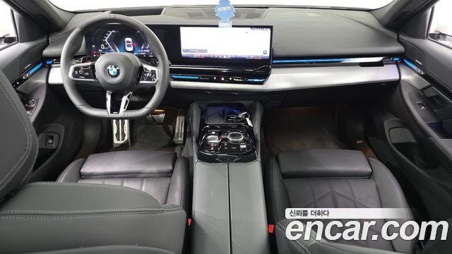 BMW 5-Series 2024 — photo 10