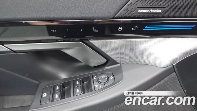BMW 5-Series 2024 — photo 30