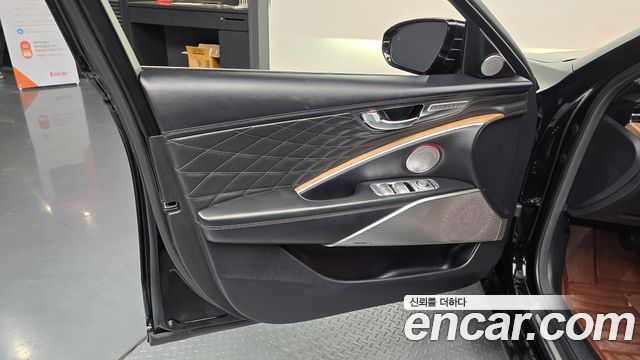 Kia K9 2022 — photo 14
