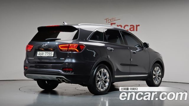 Kia Sorento 2018 — photo 2
