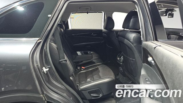 Kia Sorento 2018 — photo 17
