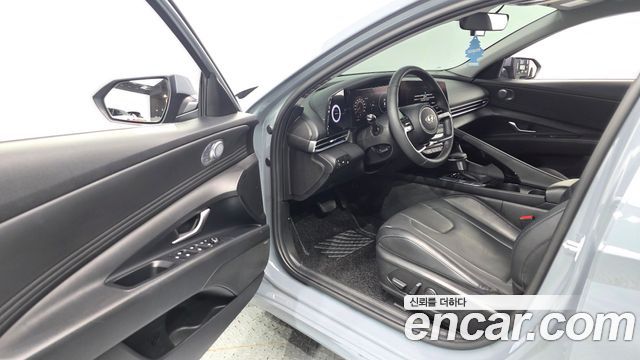 Hyundai AVANTE 2022 — photo 13