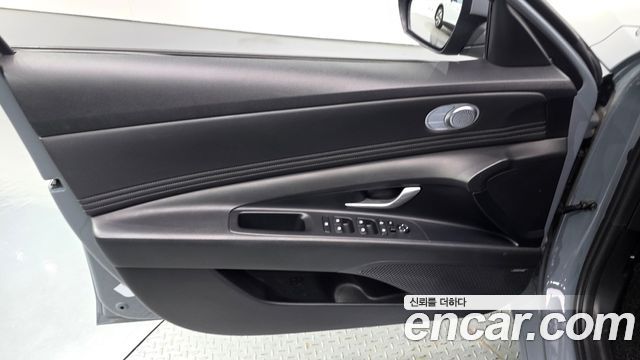 Hyundai AVANTE 2022 — photo 14