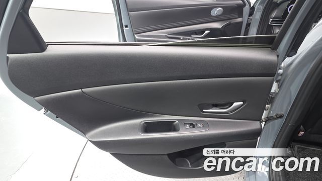 Hyundai AVANTE 2022 — photo 15
