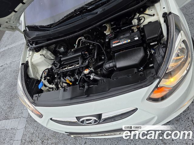 Hyundai Accent 2015 — photo 5