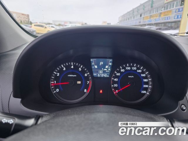Hyundai Accent 2015 — photo 10