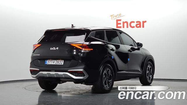 Kia Sportage 2023 — photo 2