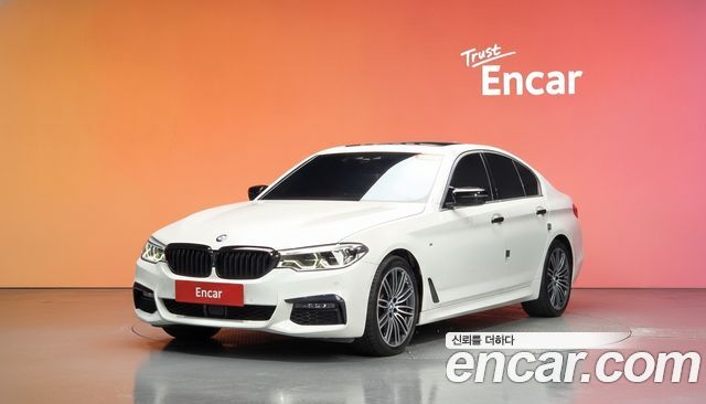 BMW 5-Series 2020 — photo 1