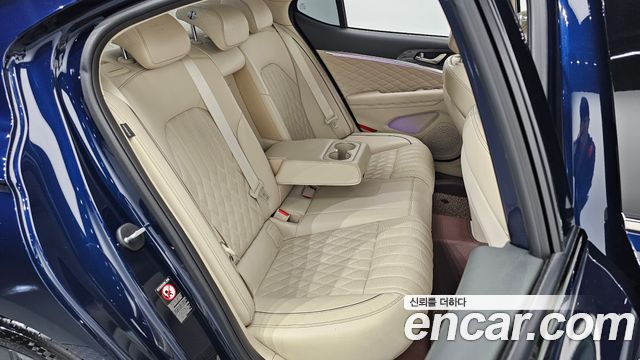 Genesis G70 2020 — photo 17