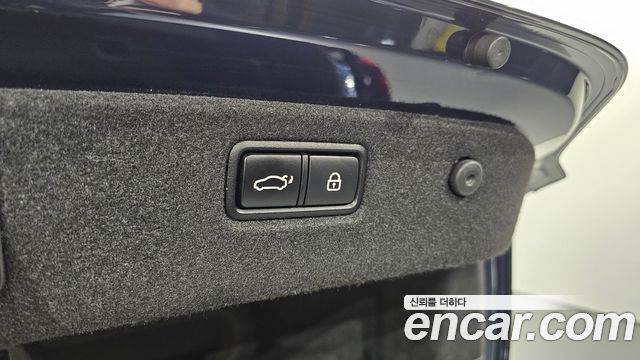 Genesis G70 2020 — photo 26
