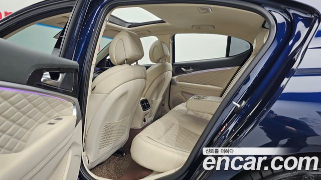 Genesis G70 2020 — photo 16