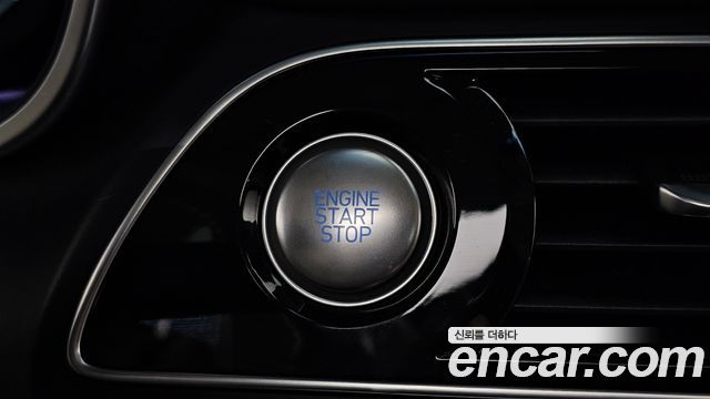 Genesis G70 2020 — photo 28