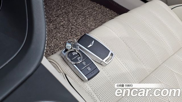 Genesis G70 2020 — photo 39