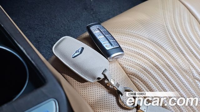 Genesis G80 2021 — photo 36