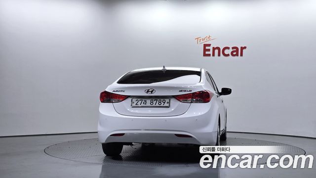 Hyundai AVANTE 2012 — photo 4
