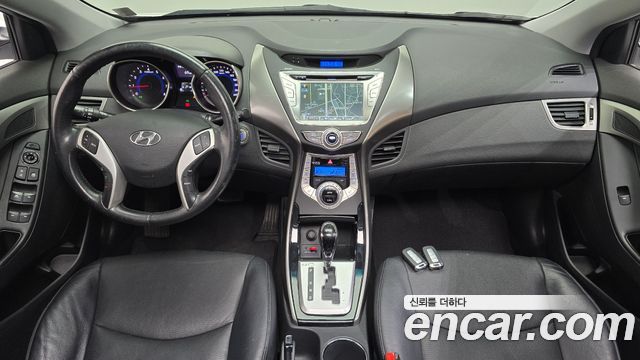 Hyundai AVANTE 2012 — photo 7