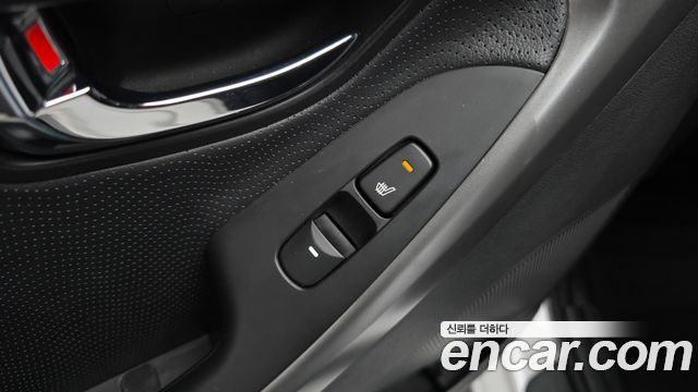 Hyundai AVANTE 2012 — photo 18