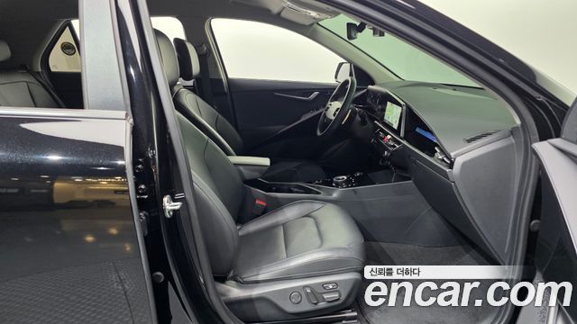 Kia Niro 2023 — photo 17