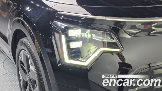 Kia Niro 2023 — photo 8
