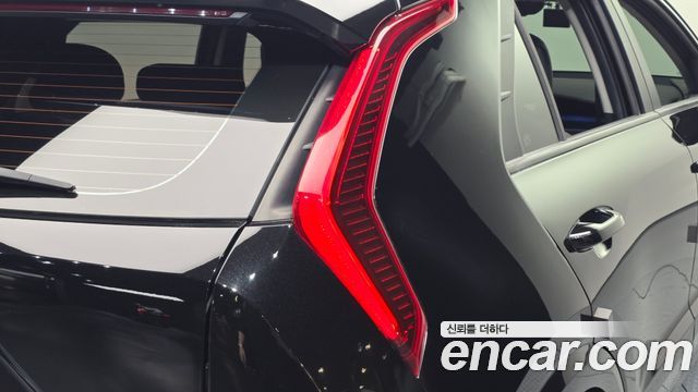 Kia Niro 2023 — photo 9