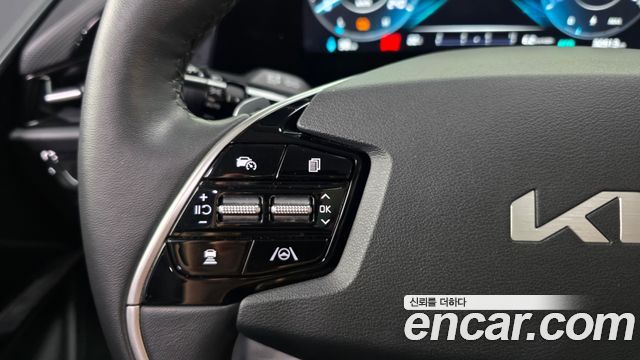 Kia Niro 2023 — photo 32