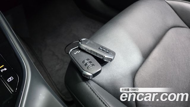 Kia Niro 2023 — photo 37