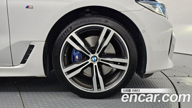 BMW Gran Turismo 2023 — photo 7