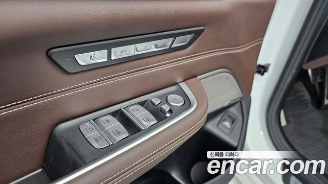 BMW Gran Turismo 2023 — photo 27
