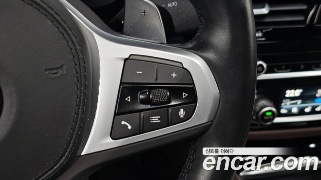 BMW Gran Turismo 2023 — photo 30