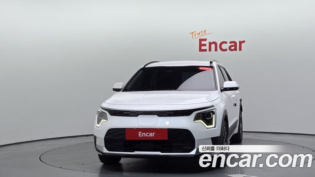 Kia Niro 2023 — photo 3