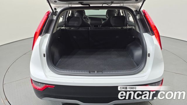 Kia Niro 2023 — photo 23