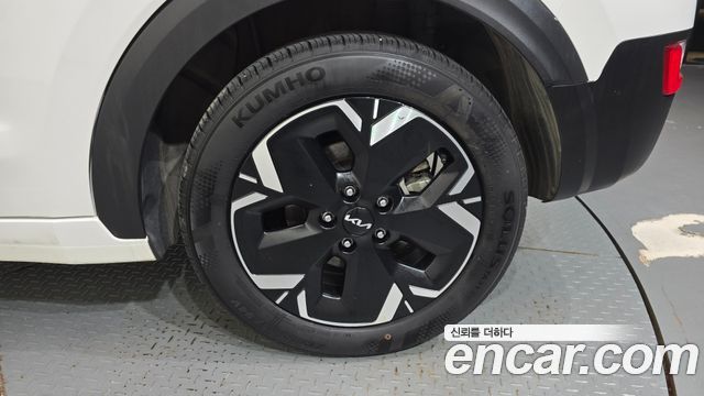 Kia Niro 2023 — photo 7