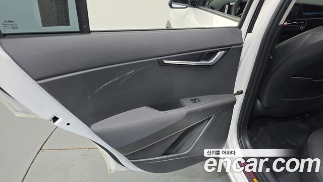 Kia Niro 2023 — photo 15
