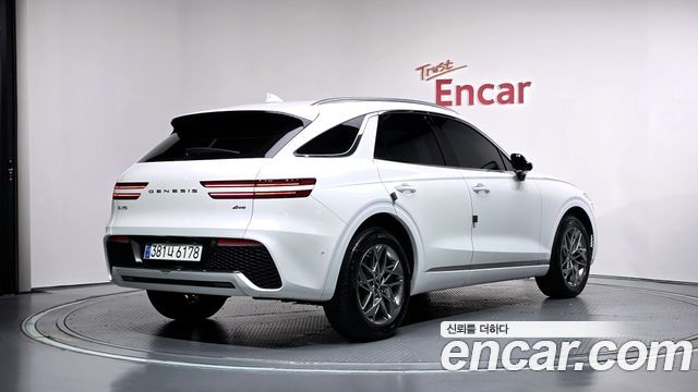 Genesis GV70 2024 — photo 2