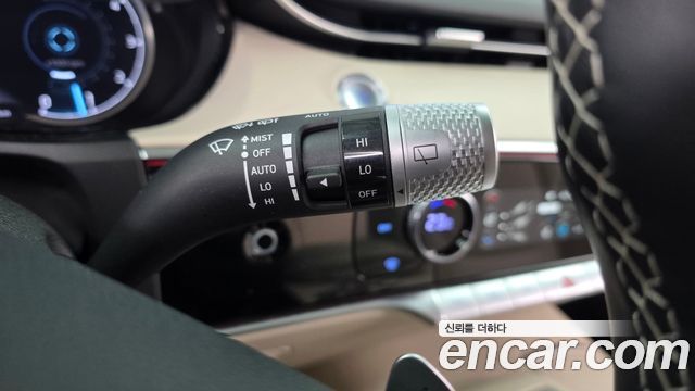 Genesis GV70 2024 — photo 27