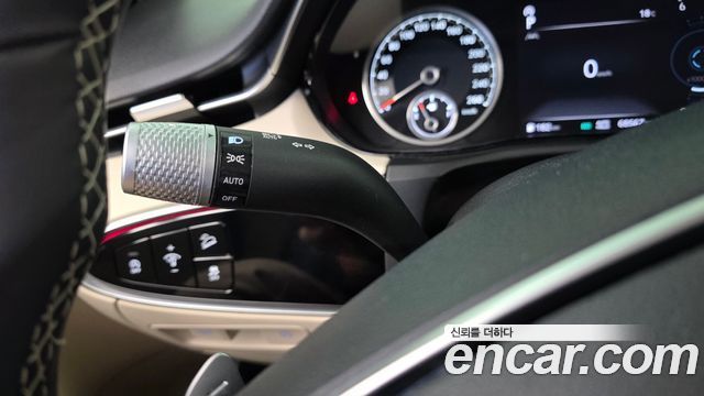 Genesis GV70 2024 — photo 29
