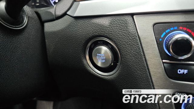 Hyundai Genesis 2015 — photo 28