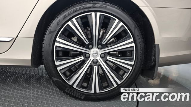 Volvo S90 2024 — photo 7