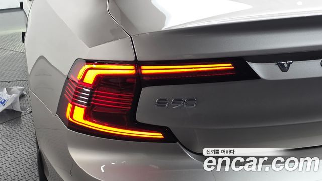 Volvo S90 2024 — photo 9