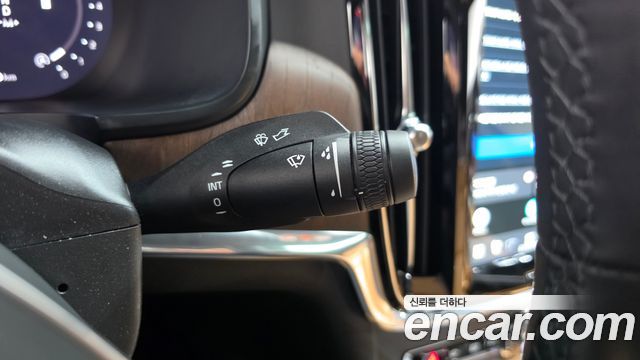 Volvo S90 2024 — photo 28