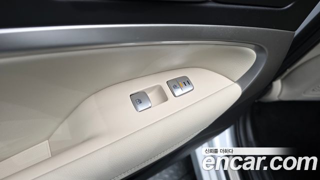 Genesis G70 2024 — photo 25