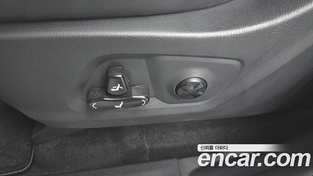 KG Mobility Rexton 2019 — photo 31