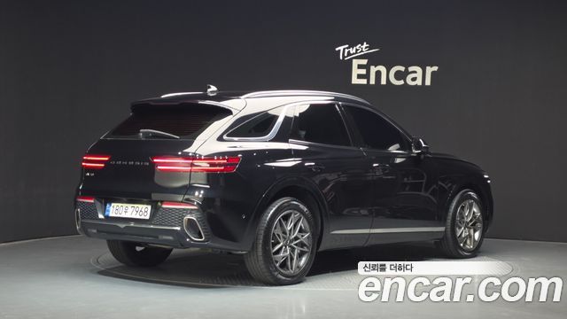 Genesis GV70 2023 — photo 2