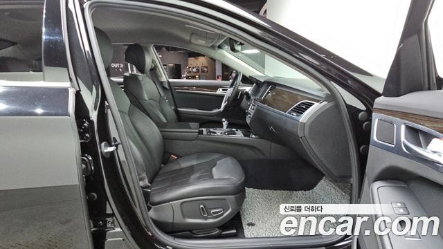 Genesis G80 2019 — photo 12
