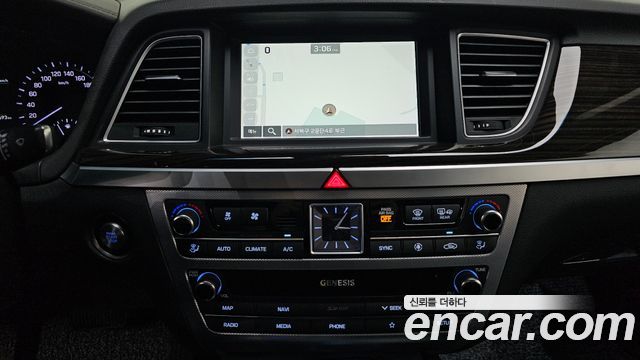 Genesis G80 2019 — photo 15