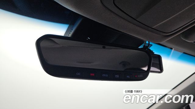 Genesis G80 2019 — photo 17